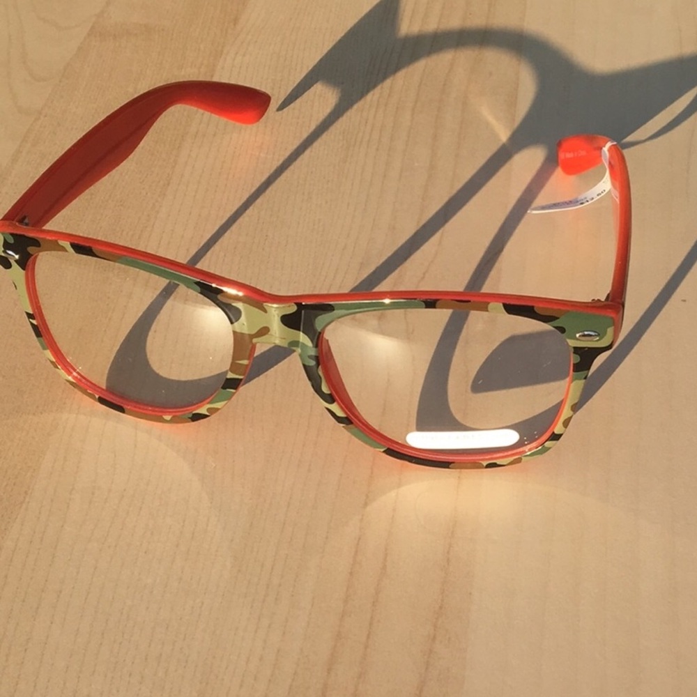 Camo/Red Glasses